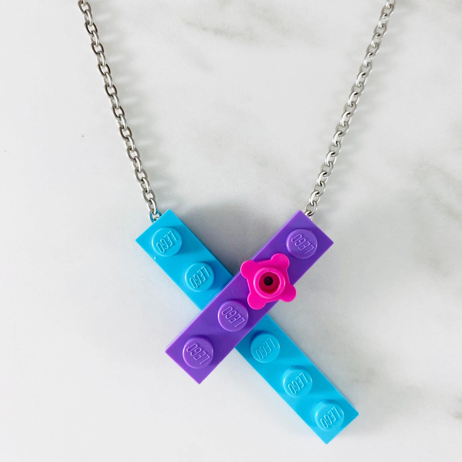 Tu Snaps necklace made from Lego pieces