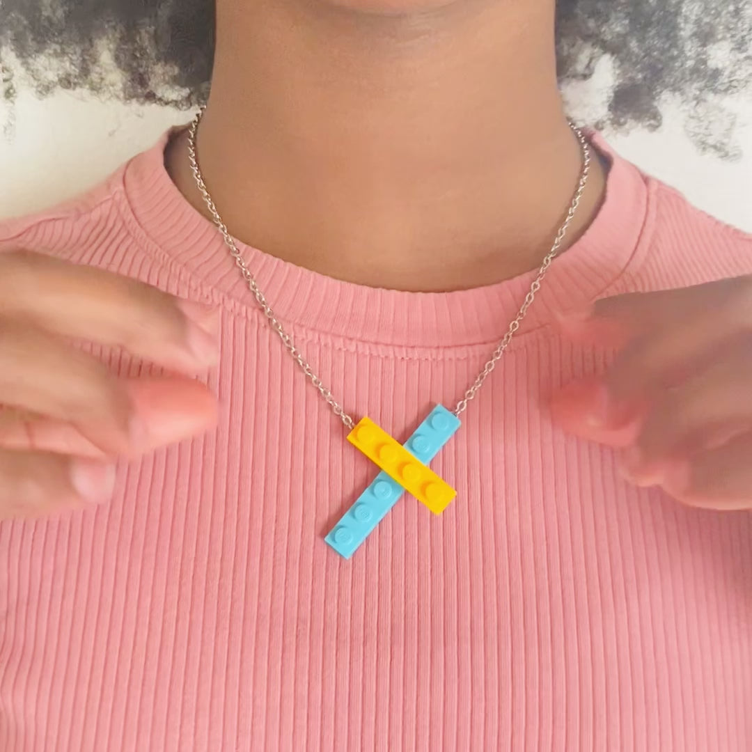 Tu Snaps necklace made from Lego pieces