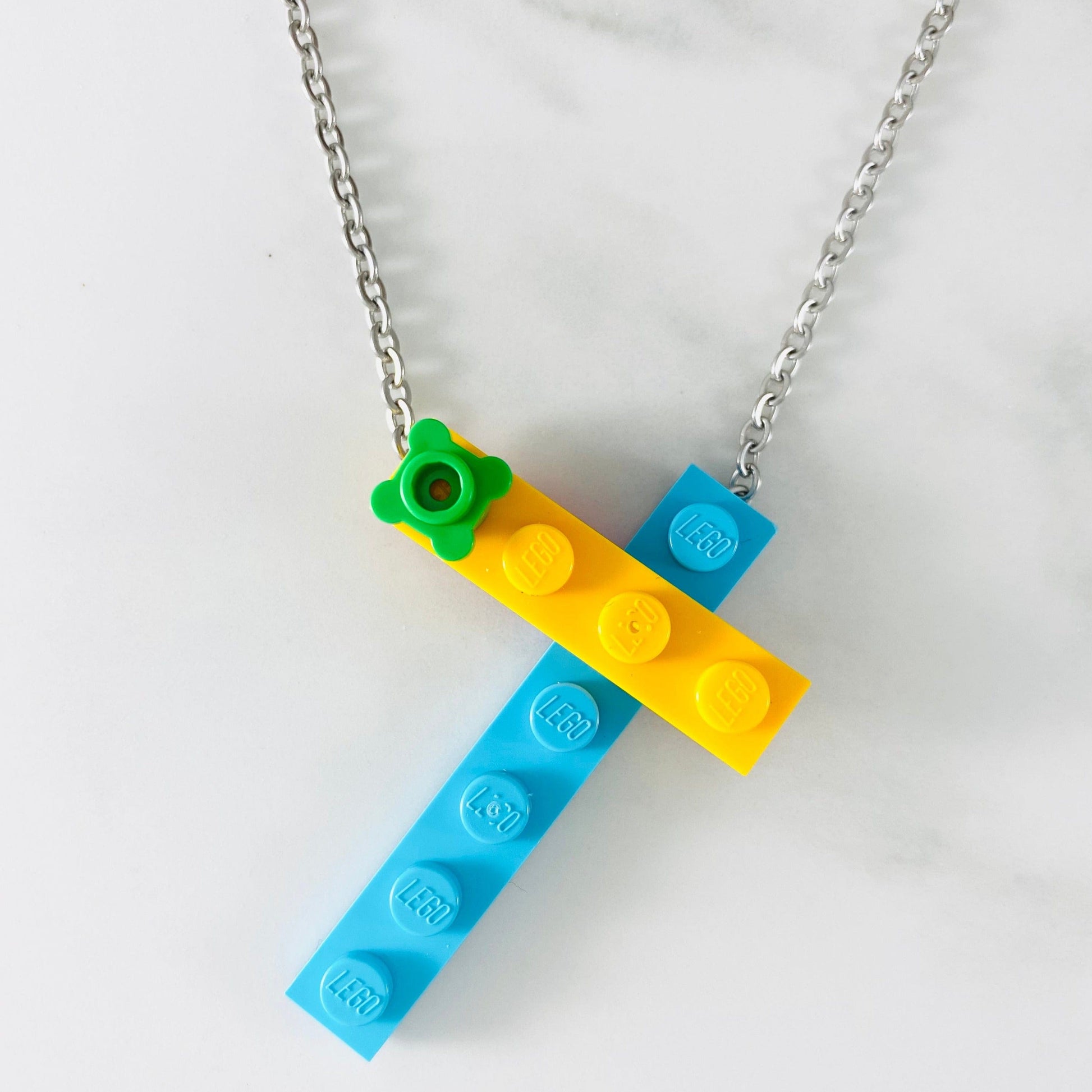 Tu Snaps necklace made from Lego pieces